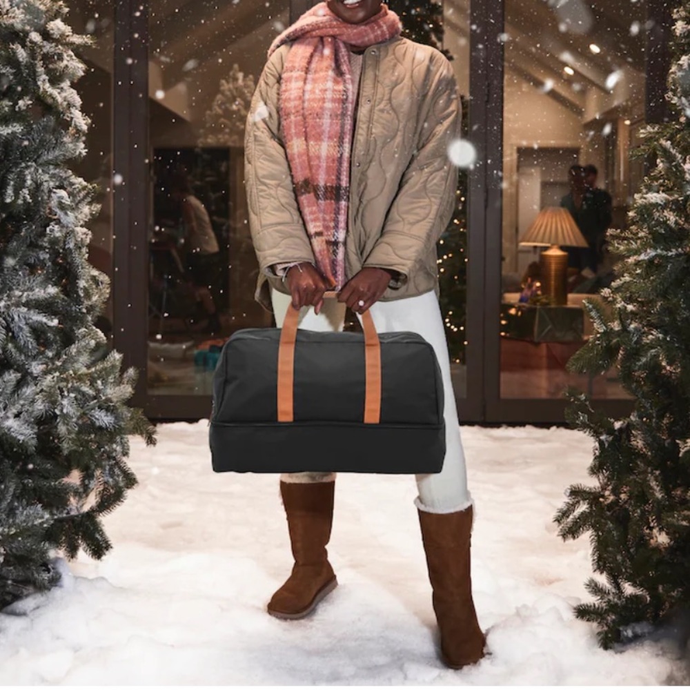 NEW DSW weekender bag